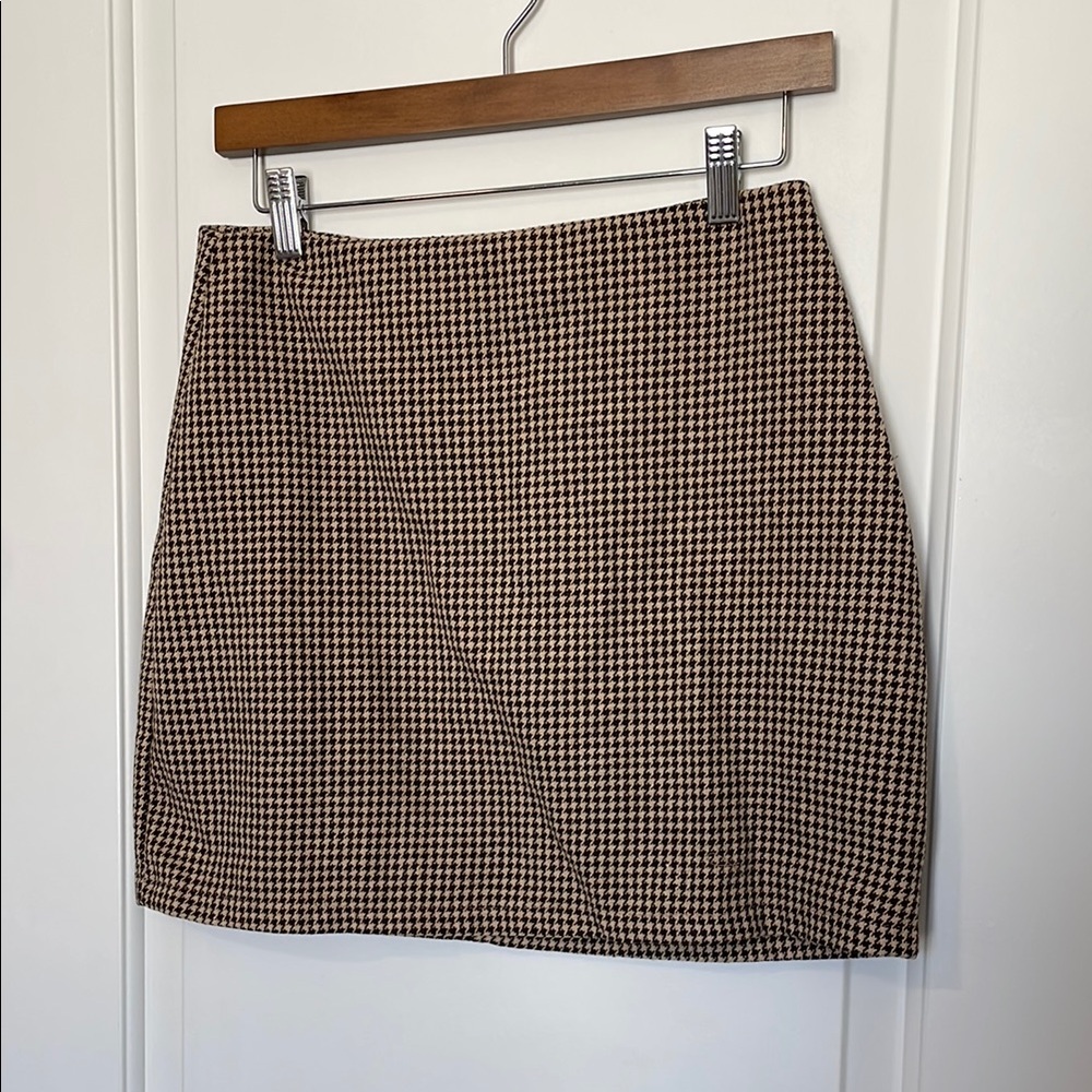 Classic Houndstooth Skirt